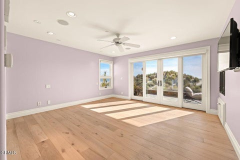 Tiny photo for 1096 Belfast Lane, Ventura, CA 93001 (MLS # V1-35928)