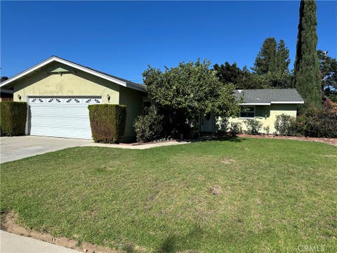Photo of 8000 Sale Avenue, West Hills, CA 91304 (MLS # SR26097436)