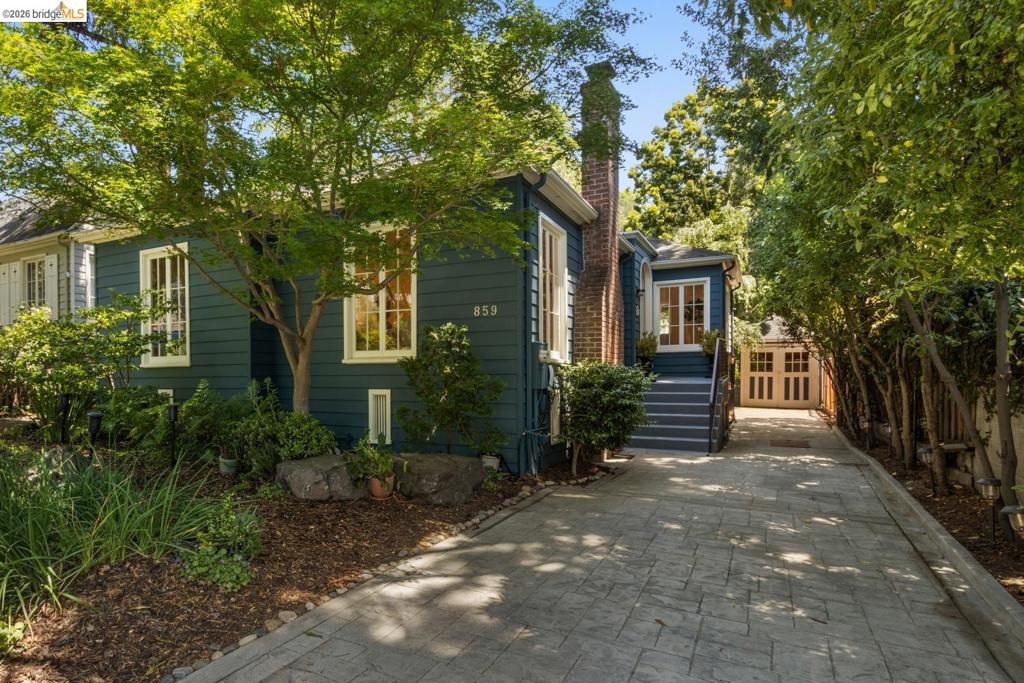 859 Sunnyhills Rd