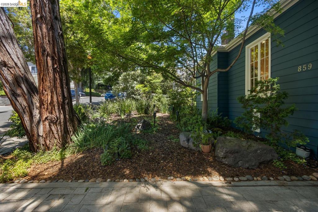 859 Sunnyhills Rd