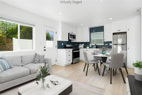 Photo of 18924 Sylvan Street, Tarzana, CA 91335 (MLS # SR26071837)