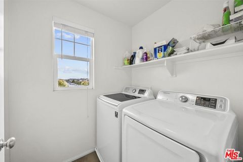 Tiny photo for 669 Seine River Way, Oxnard, CA 93036 (MLS # 26657651)