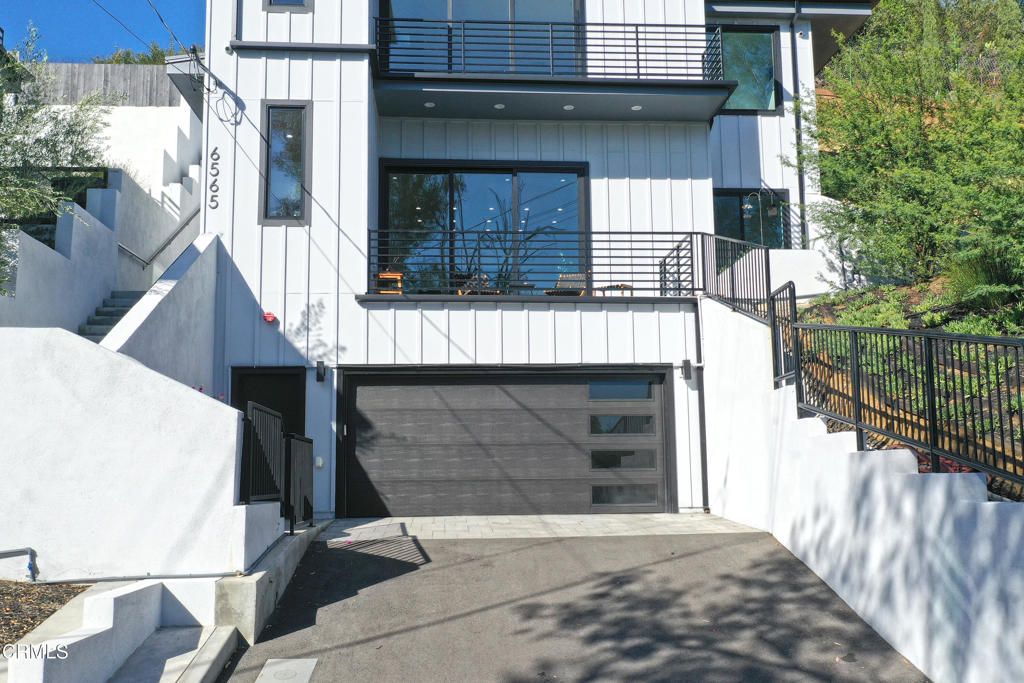 Photo of 6565 Pickwick Street, Los Angeles, CA 90042 (MLS # P1-24608)