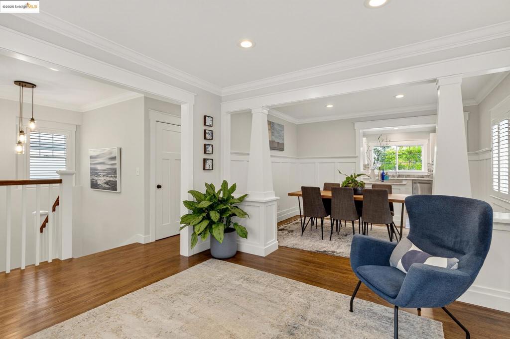 GLENVIEW - Residential