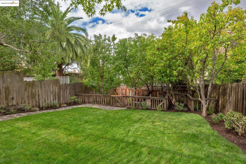 GLENVIEW - Residential