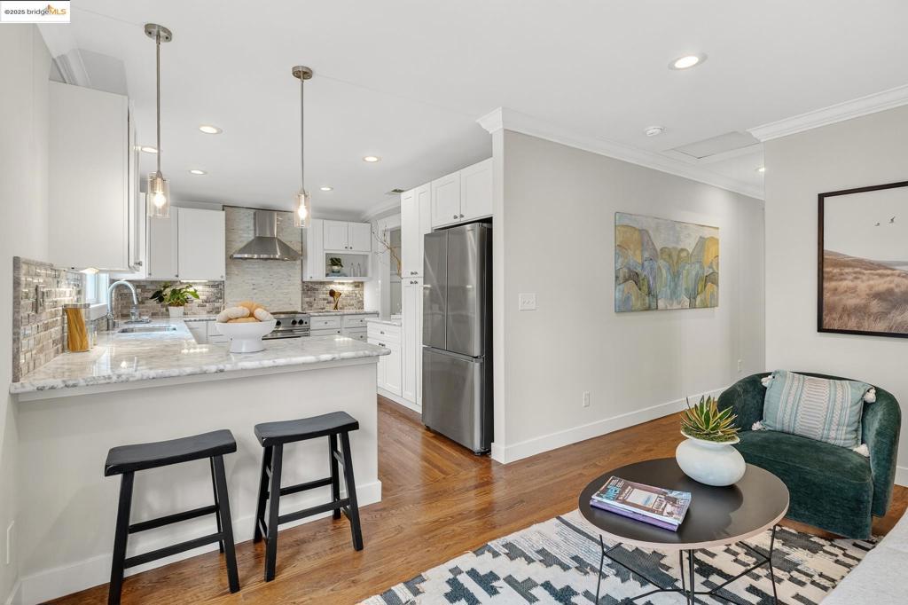 GLENVIEW - Residential