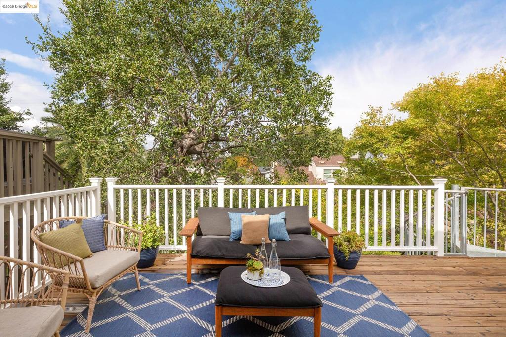 GLENVIEW - Residential