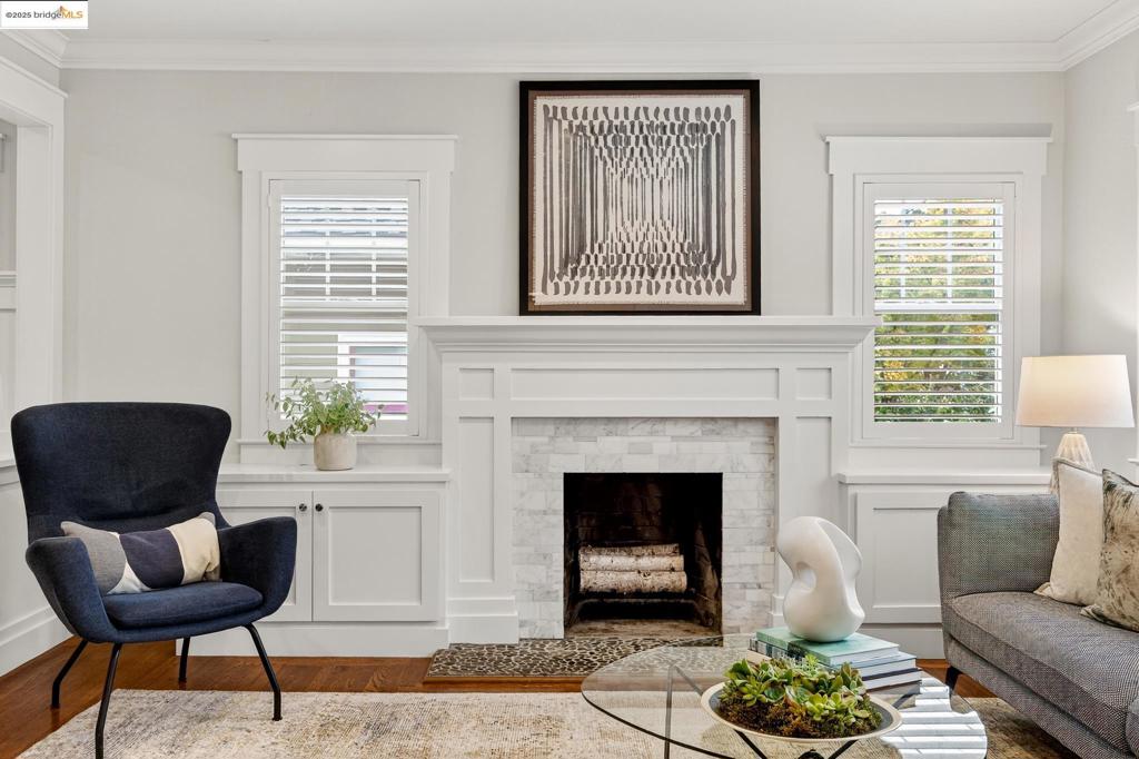 GLENVIEW - Residential