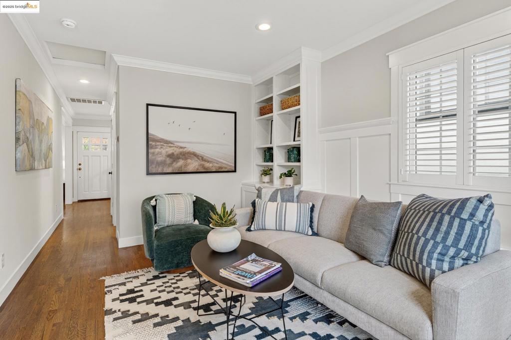 GLENVIEW - Residential