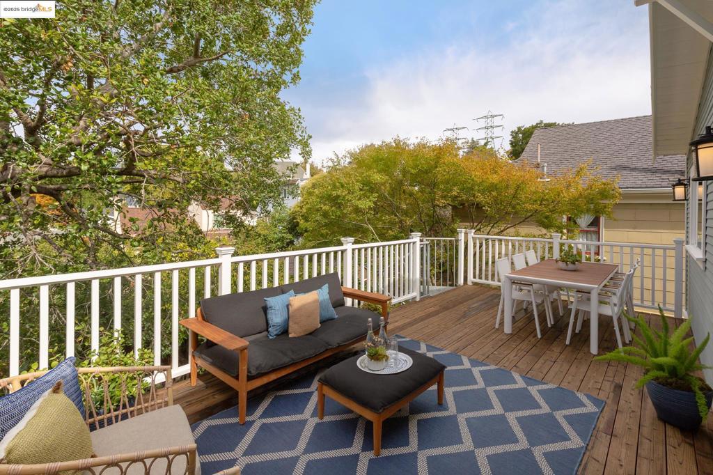 GLENVIEW - Residential