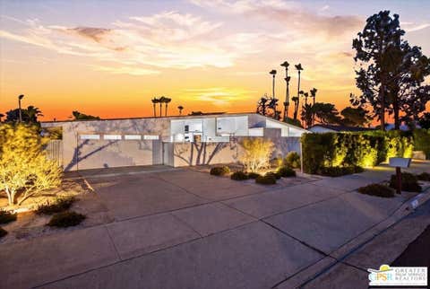 Photo of 2260 N Aurora Drive, Palm Springs, CA 92262 (MLS # 26865173PS)
