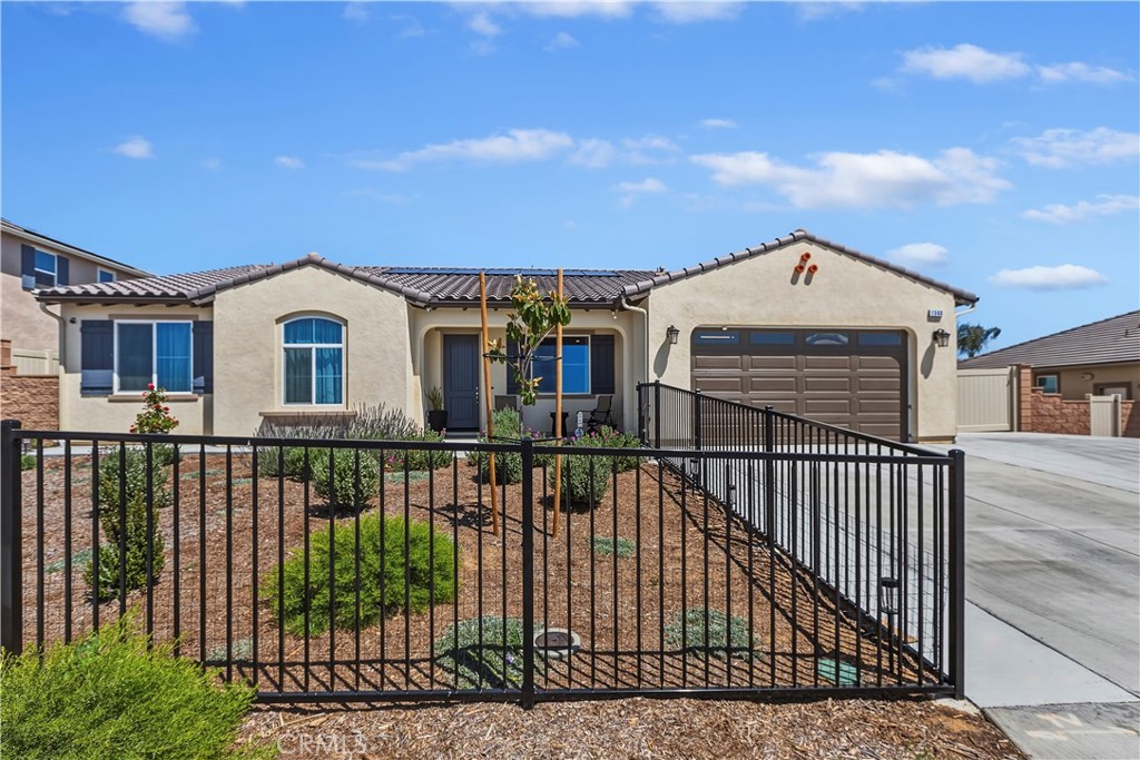 1560 Foothill Drive