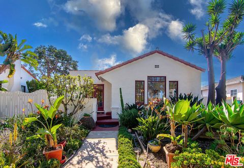 Photo of 1034 Pacific Street, Santa Monica, CA 90405 (MLS # 26664789)