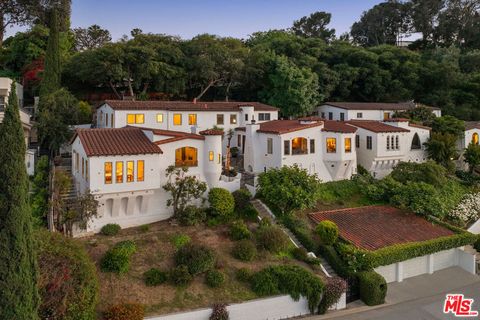 Photo of 3700 Arbolada Road, Los Angeles, CA 90027 (MLS # 26830905)