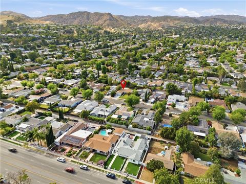 Tiny photo for 24115 Gilmore Street, West Hills, CA 91307 (MLS # SR26118566)