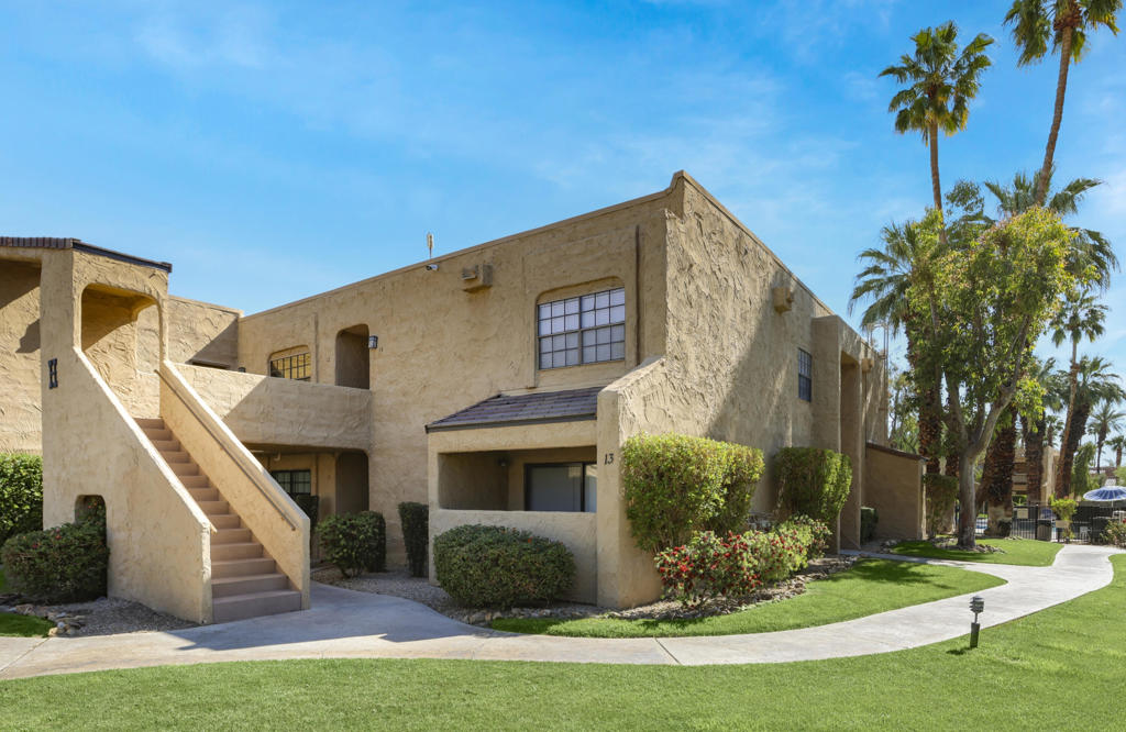 Palm Springs Golf & - Residential