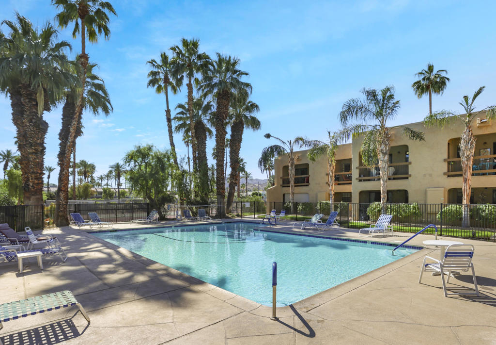 Palm Springs Golf & - Residential