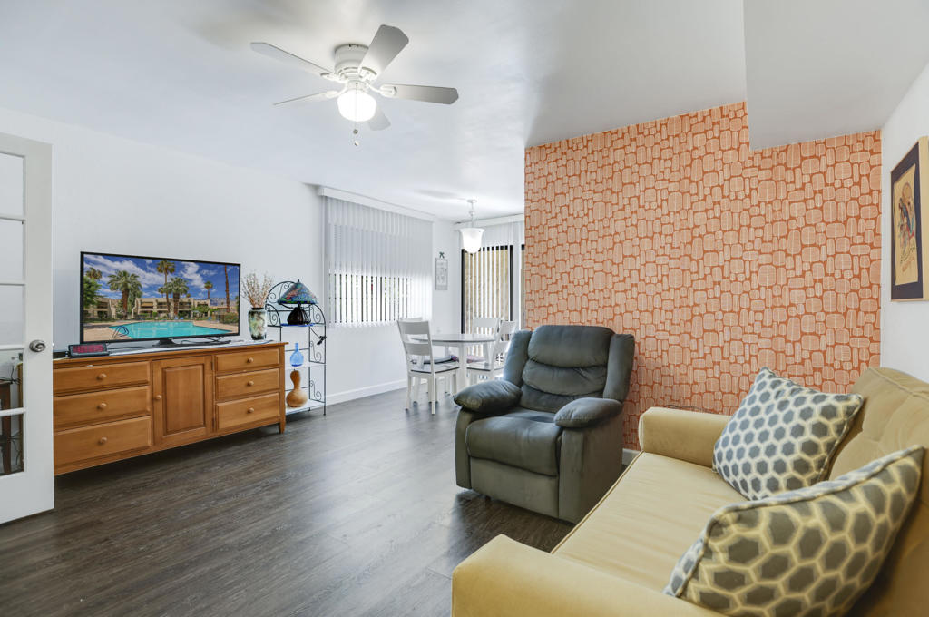 Palm Springs Golf & - Residential