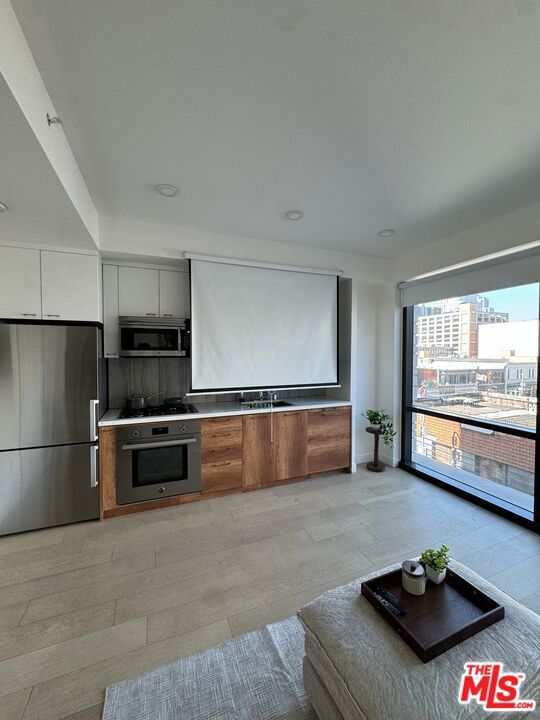 400 S Broadway 502
