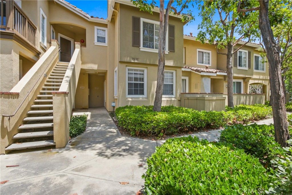 Photo of 259 Gallery Way, Tustin, CA 92782 (MLS # PW26084030)