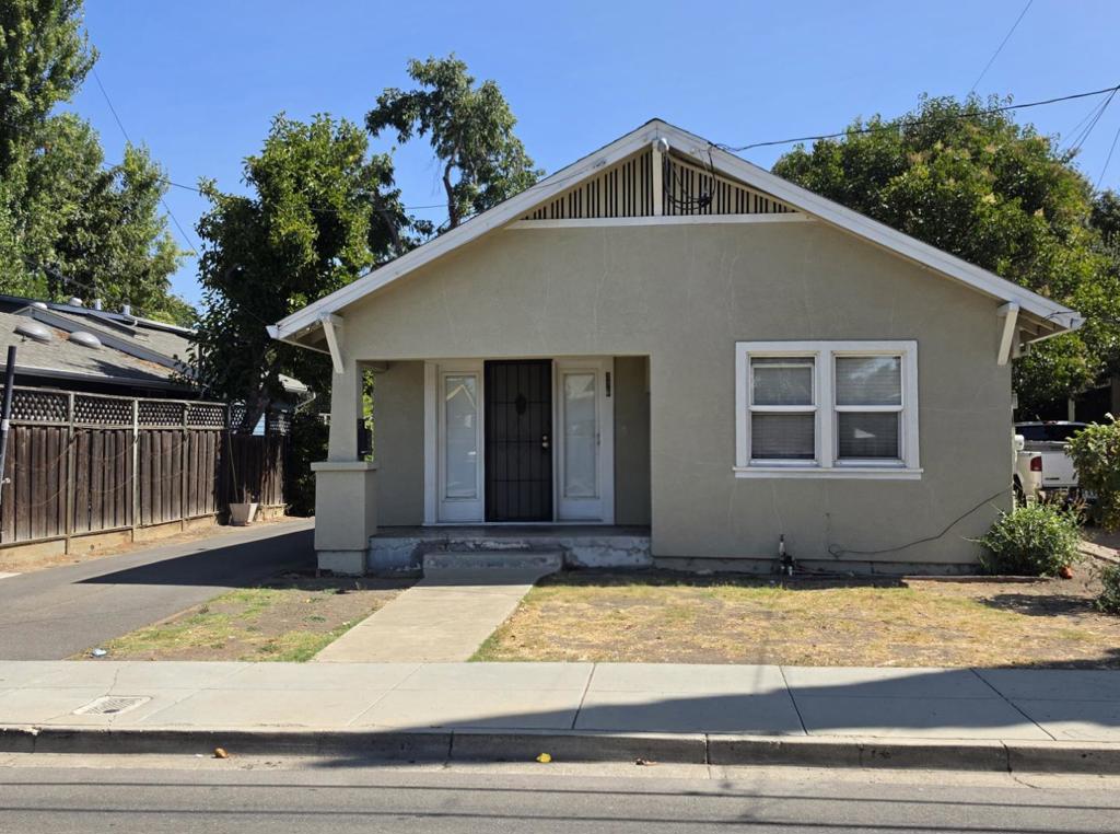 376 Leigh Avenue