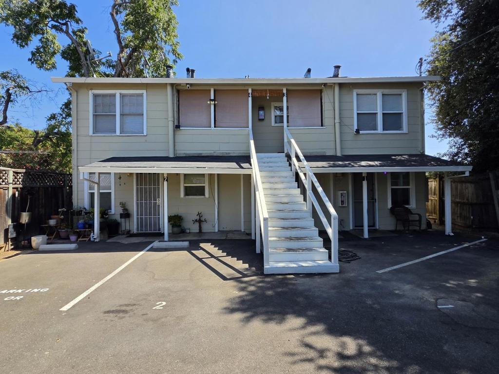 376 Leigh Avenue