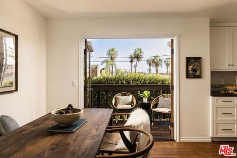 Photo of 1141 17th Street #4, Santa Monica, CA 90403 (MLS # 26102359)