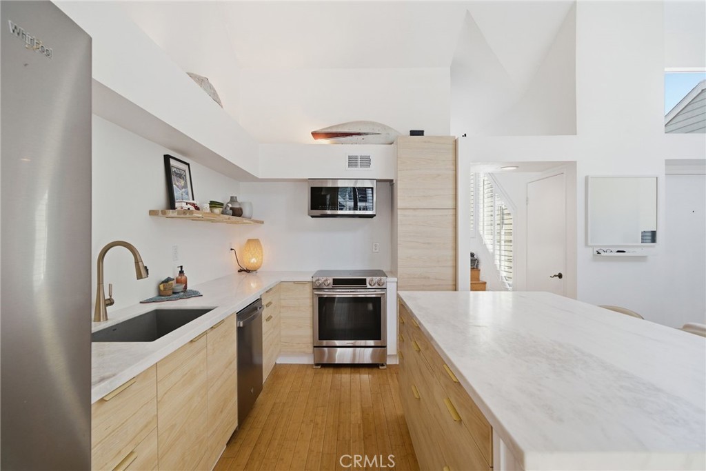 805 Grayling Bay 46