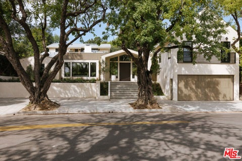 Photo of 12160 Laurel Terrace Drive, Studio City, CA 91604 (MLS # 26999365)