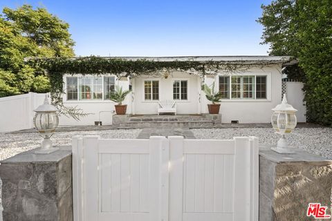 11538 La Maida Street Valley Village CA 91601