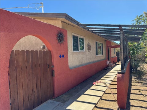 Photo of 56799 El Dorado DR, Yucca Valley, CA 92284 (MLS # JT26158317)