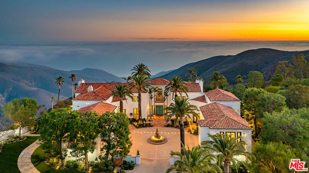 Photo of 10502 Yellow Hill Road, Malibu, CA 90265 (MLS # 25610971)