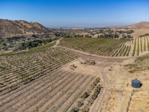 Photo of 0 Airline Highway, Tres Pinos, CA 95075 (MLS # ML82040035)