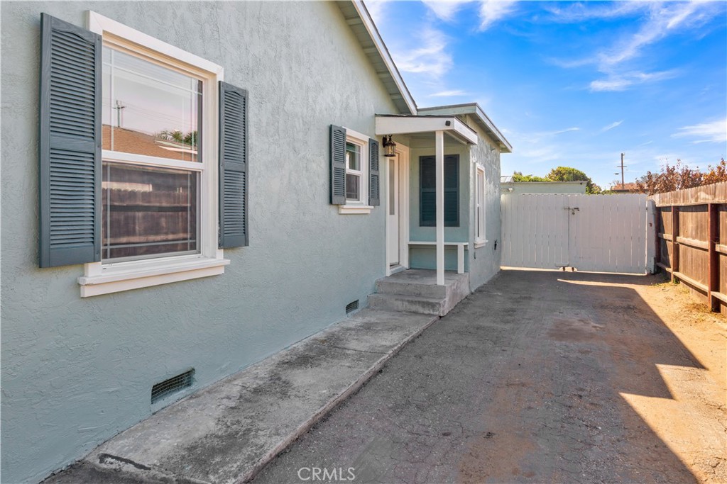 PROPERTIES 848 Mentone Ave