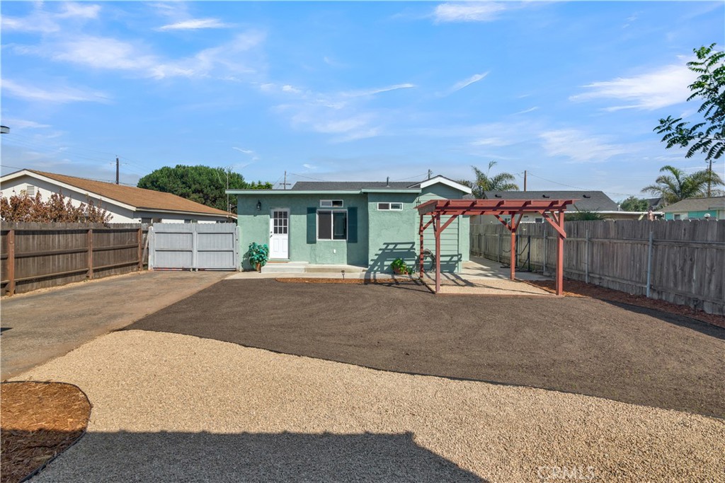 PROPERTIES 848 Mentone Ave