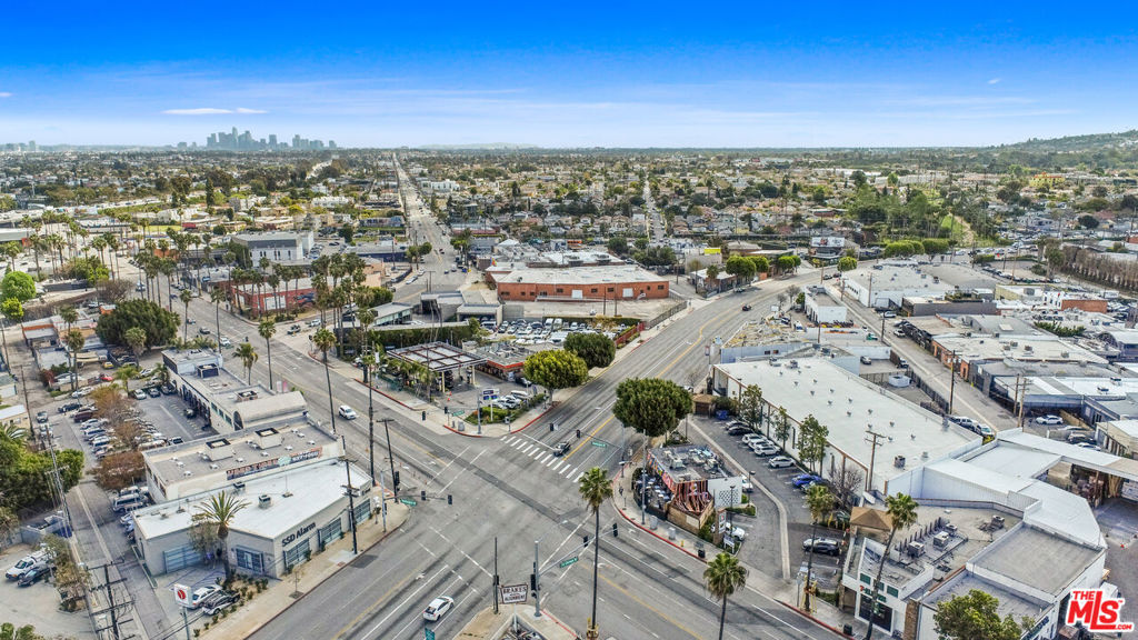 2901 La Cienega Boulevard