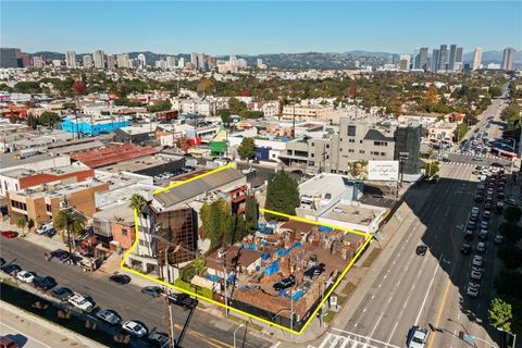 Photo of -2150 Cotner Avenue, Los Angeles, CA 90025 (MLS # SR26089595)