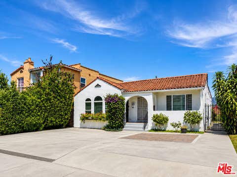 Photo of 1374 Keniston Avenue, Los Angeles, CA 90019 (MLS # 26869127)