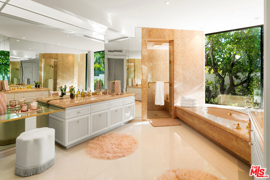 Vintage Country Club - Residential