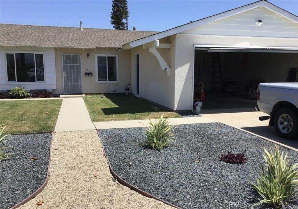 Photo of 4411 Farquhar Ave, Los Alamitos, CA 90720 (MLS # TR26062239)