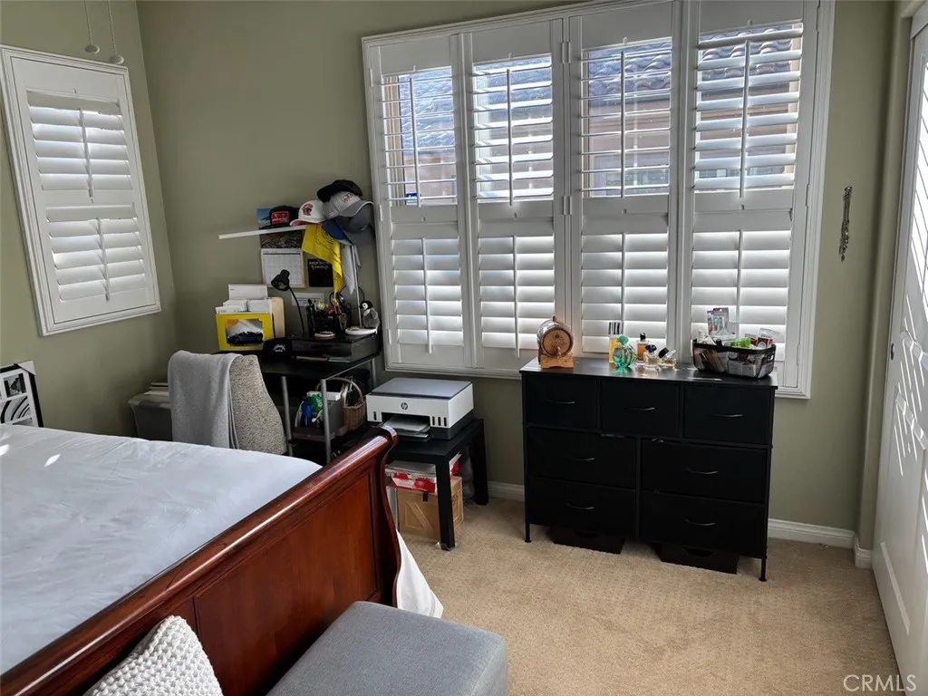 Irvine, California 92618, United States, 2 Bedrooms Bedrooms, ,2 BathroomsBathrooms,Residential,Pending,184370