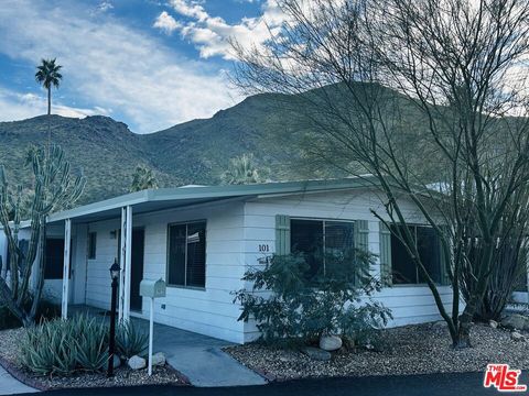 Photo of 101 Santa Paula Street, Palm Springs, CA 92264 (MLS # 26642621)