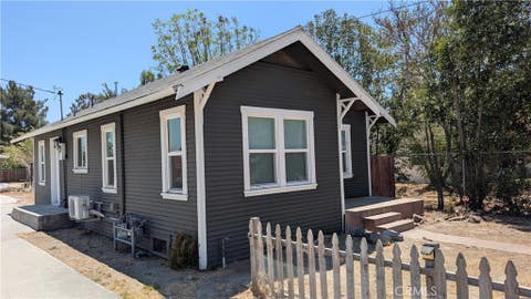 Photo of 1857 E Victoria AVE, San Bernardino, CA 92408 (MLS # AR26139315)