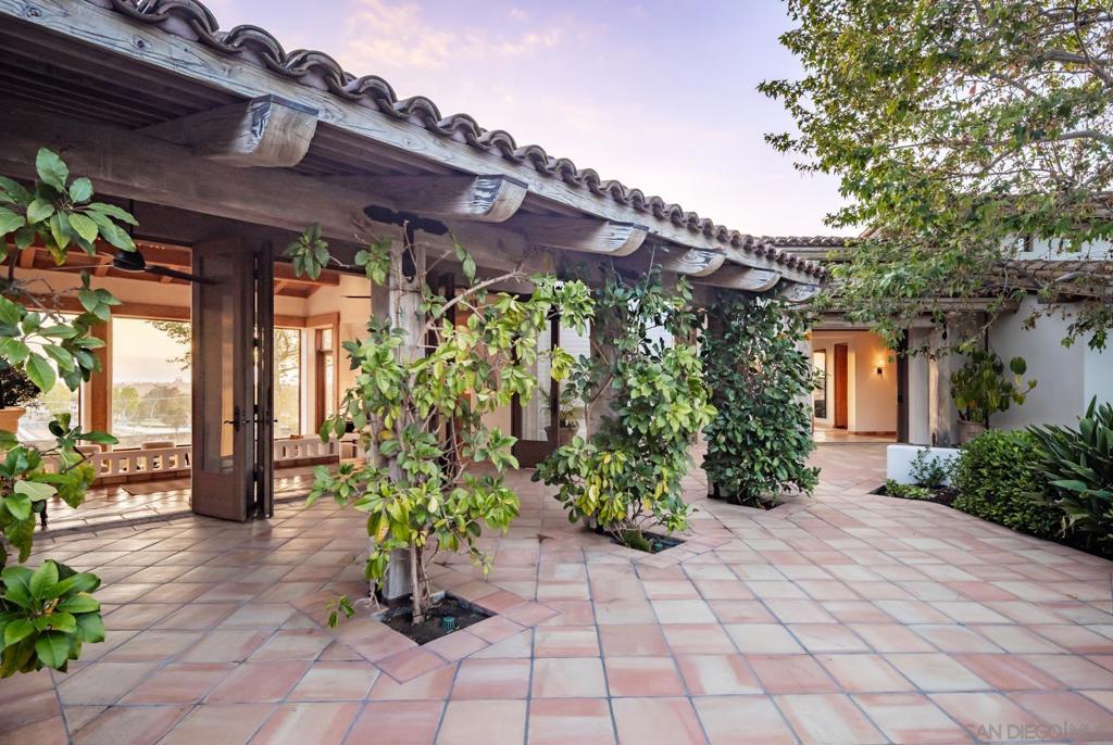 Rancho Santa Fe - Residential