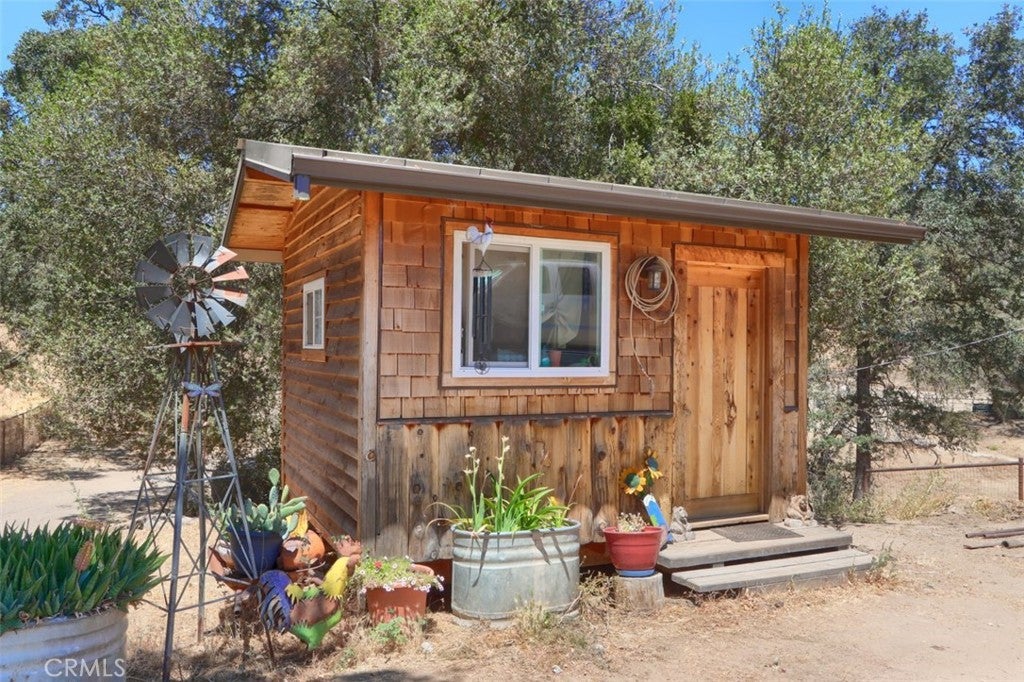 32791 Road 416
