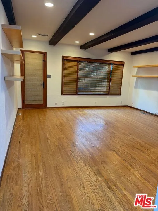 Sherman Oaks, California 91401, United States, 3 Bedrooms Bedrooms, ,3 BathroomsBathrooms,Residential,Active,249057