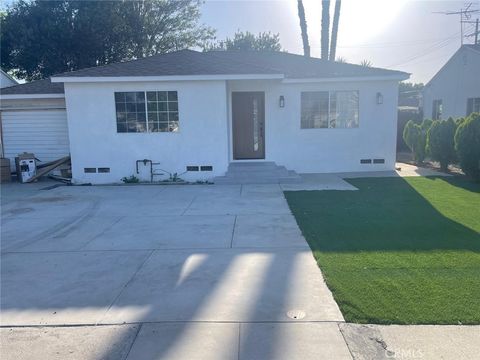 Photo of 7051 Garden Grove Ave, Reseda, CA 91335 (MLS # SR26038631)