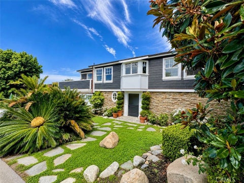 Photo of 668 Anita Street, Laguna Beach, CA 92651 (MLS # OC26152220)