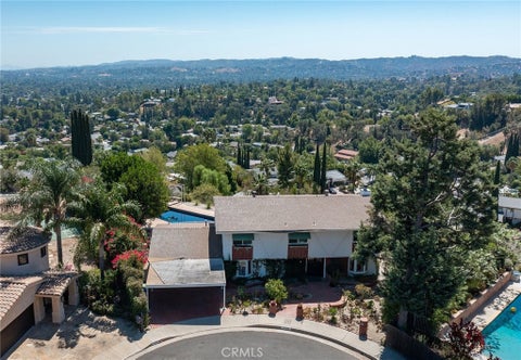 Photo of 24642 Rod Place, Woodland Hills, CA 91367 (MLS # SR26209490)