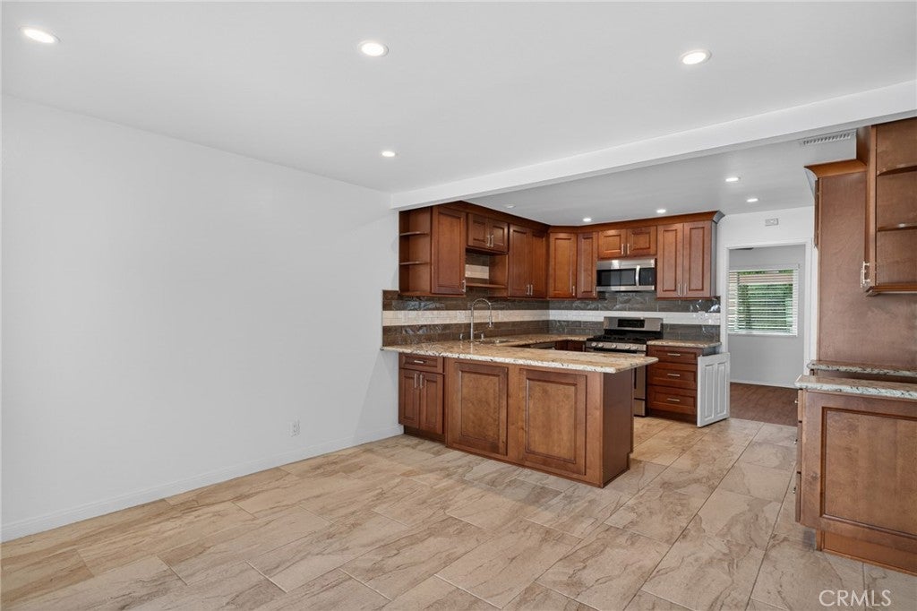 11 Redwood Tree, Irvine CA 92612 - Photo 17